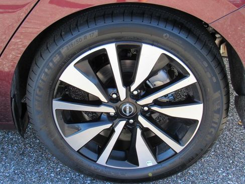 New 2025 Nissan Sentra SV image 7