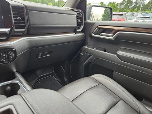 Used 2022 Chevrolet Silverado 1500 RST w/ RST All Star Premium Package AWD/4WD image 11