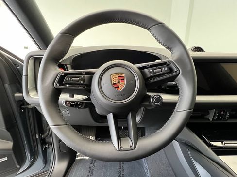 Used 2026 Porsche Cayenne E-Hybrid Coupe AWD/4WD image 7