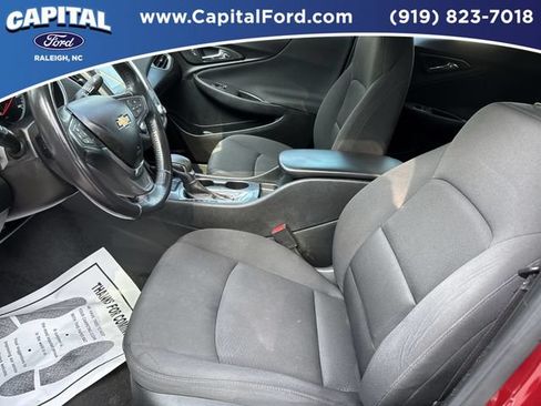 Used 2021 Chevrolet Malibu RS FWD image 19