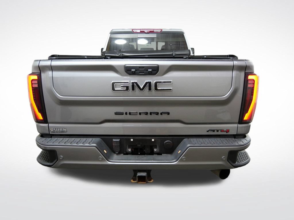 Used 2024 GMC Sierra 3500 AT4 w/ Technology Package AWD/4WD image 3