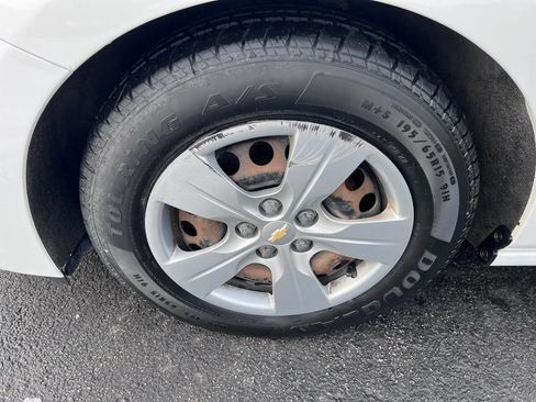 Used 2018 Chevrolet Cruze LS w/ LS Fleet Convenience Package image 9