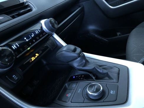 Certified 2024 Toyota RAV4 XLE image 28