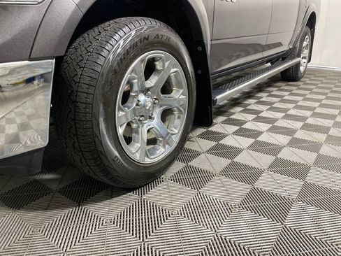 Used 2018 RAM 1500 Laramie w/ Convenience Group AWD/4WD image 27