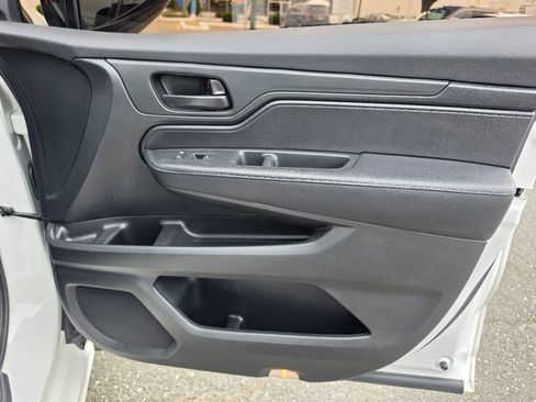 Used 2023 Honda Odyssey Sport image 10