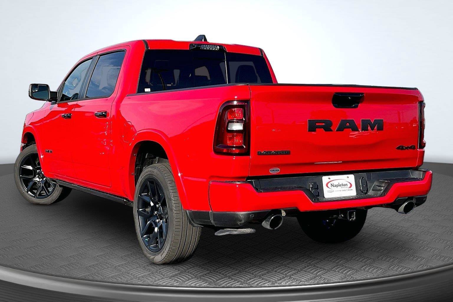 Used 2025 RAM 1500 Laramie w/ Night Edition AWD/4WD image 14