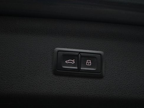 Used 2018 Audi Q3 2.0T Premium FWD image 20