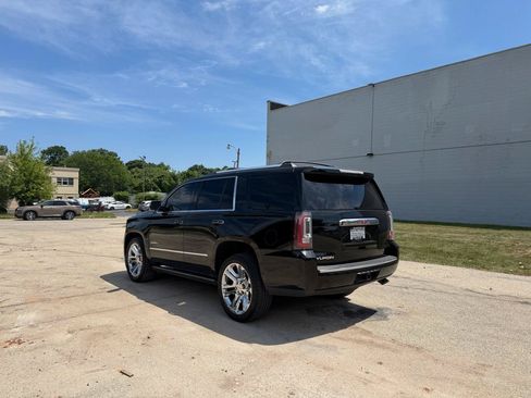 Used 2015 GMC Yukon Denali w/ Premium Package AWD/4WD image 5