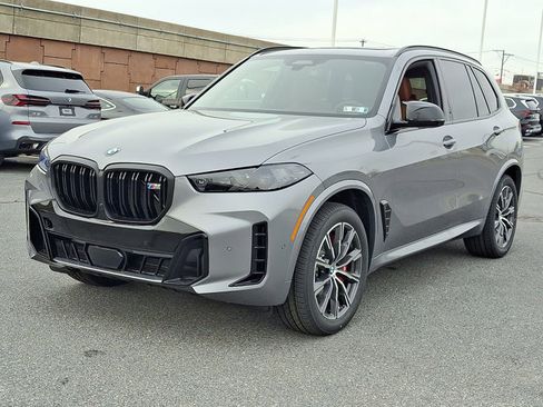 New 2026 BMW X5 M60i image 2