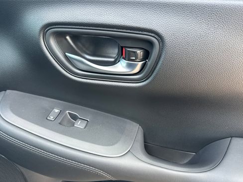 Used 2026 Honda HR-V LX image 19