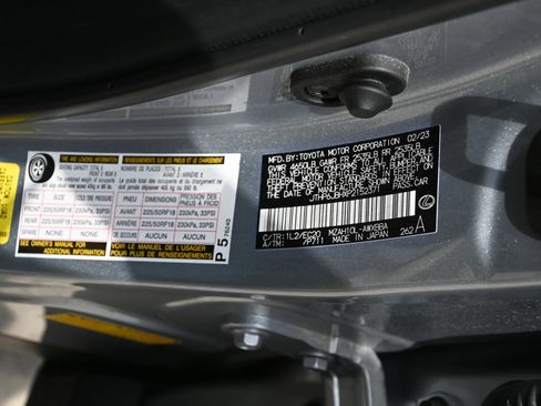 Used 2023 Lexus UX 250h FWD w/ Accessory Package (Z1) image 18