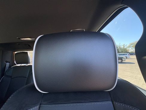 New 2026 RAM 2500 Laramie w/ Night Edition AWD/4WD image 15