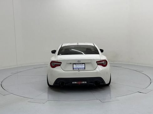 Used 2020 Toyota 86 image 4