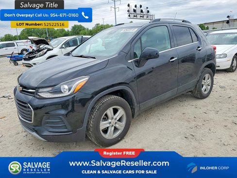 Used 2019 Chevrolet Trax LT w/ LT Convenience Package AWD/4WD image 1
