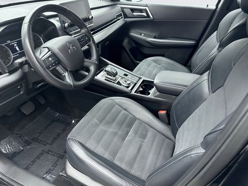 Used 2024 Mitsubishi Outlander SE AWD/4WD image 10