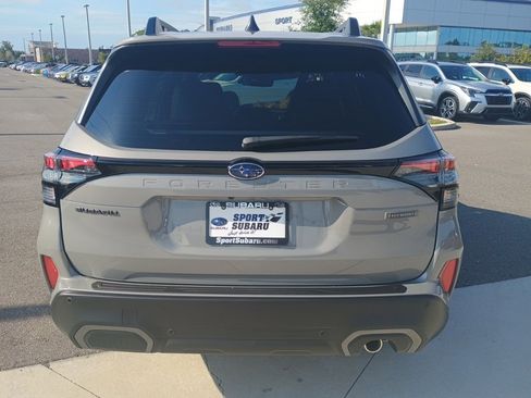 New 2025 Subaru Forester Limited w/ Popular Package image 5