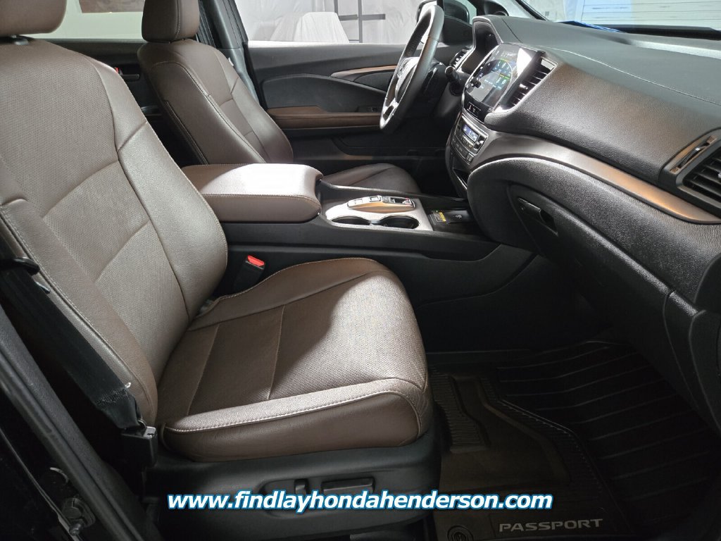 Certified 2025 Honda Passport EX-L image 22