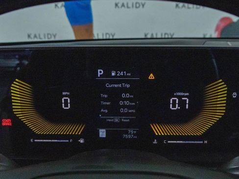 Used 2025 Kia K4 FWD image 14