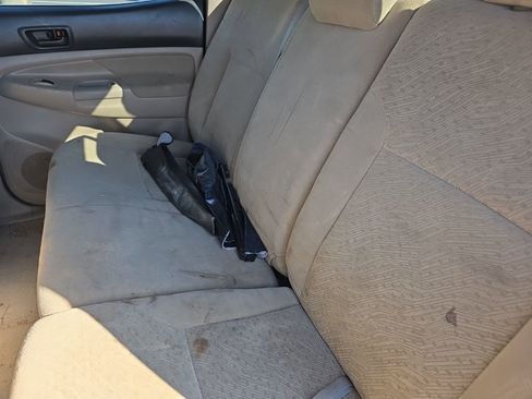 Used 2005 Toyota Tacoma PreRunner image 16