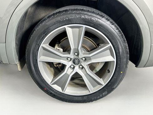 Used 2025 Audi Q5 2.0T Premium AWD/4WD image 11