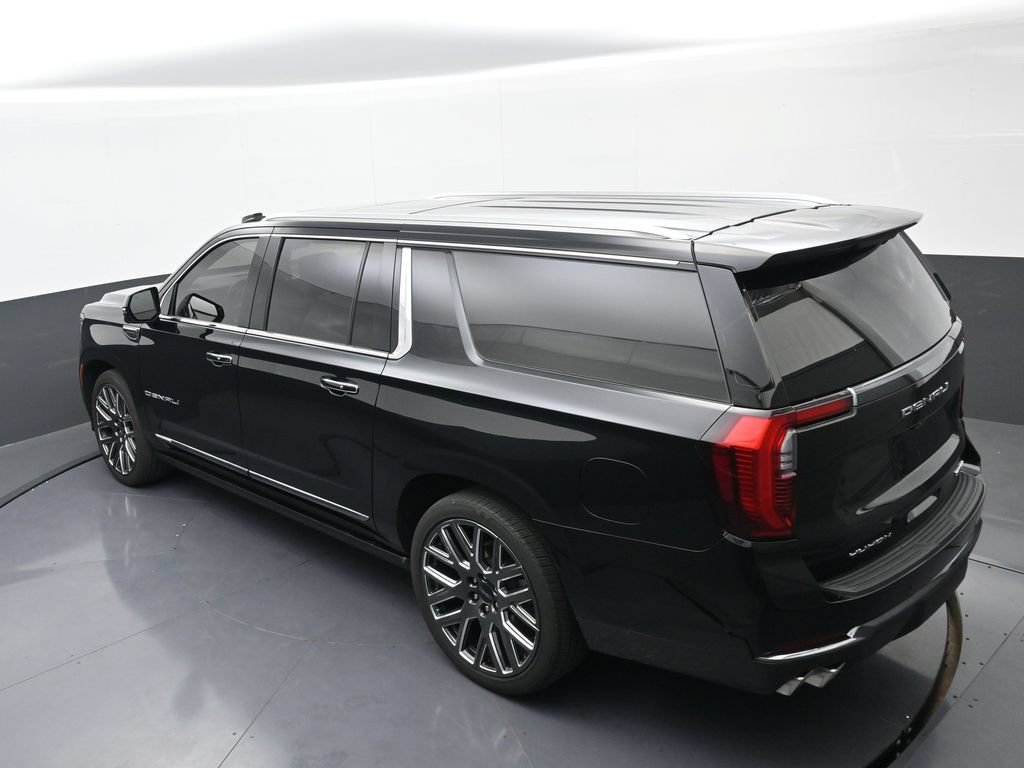 Used 2025 GMC Yukon XL Denali Ultimate w/ LPO, Floor Liner Package AWD/4WD image 35