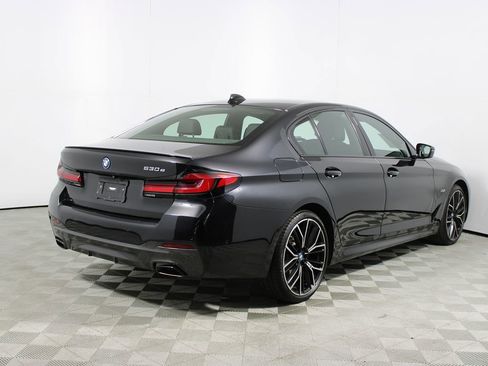 Used 2023 BMW 530e w/ M Sport Package image 44