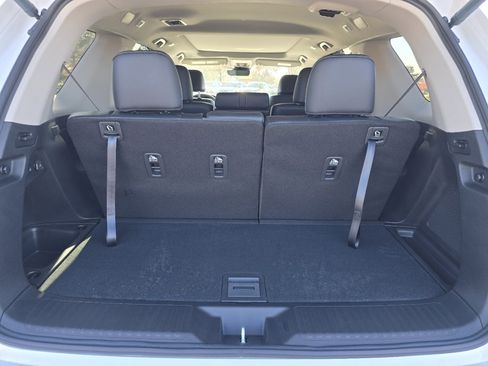 New 2025 Honda Pilot Touring image 21