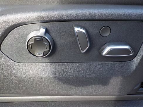 New 2025 GMC Sierra 1500 AT4X image 32