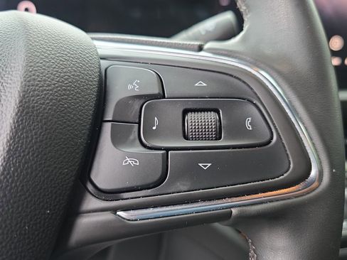 Used 2024 Buick Envista Sport Touring w/ Convenience I Package FWD image 32