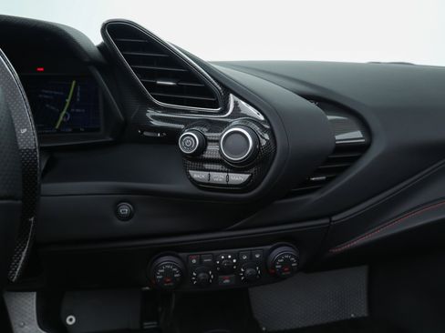 Certified 2019 Ferrari 488 Pista Spider RWD image 30