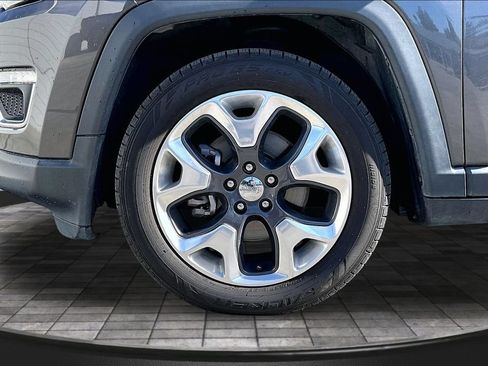 Used 2019 Jeep Compass Limited FWD image 32