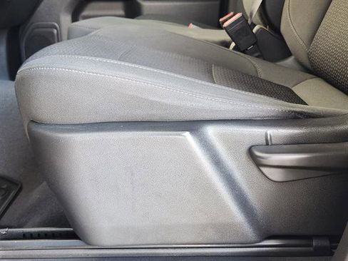 Used 2021 Chevrolet Silverado 1500 Custom image 18