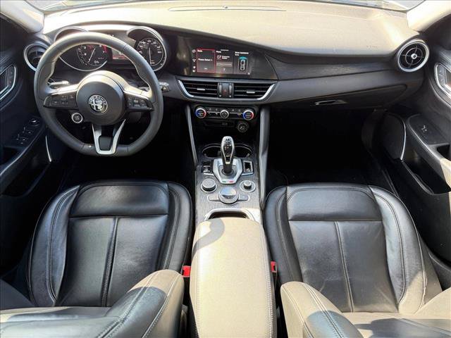 Used 2021 Alfa Romeo Giulia Sprint w/ Cold Weather Package AWD/4WD image 13