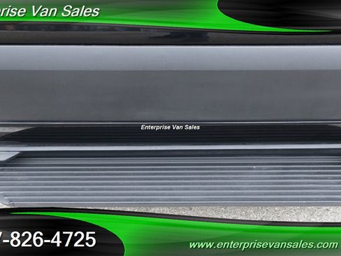 Used 2023 Ford Transit 350 XLT image 12