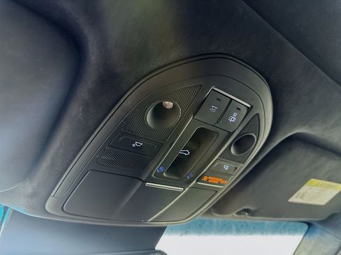 Used 2023 Genesis G70 3.3T w/ Sport Prestige Package image 32