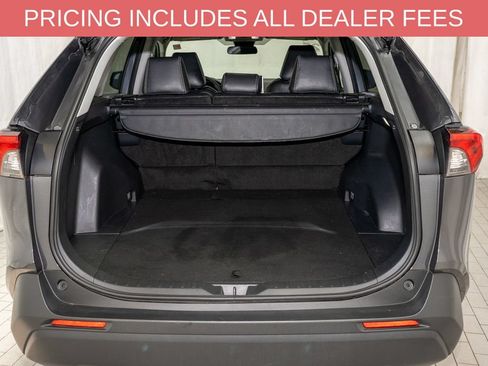 Used 2025 Toyota RAV4 XLE AWD/4WD image 5