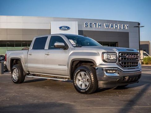 Used 2016 GMC Sierra 1500 SLE w/ SLE Value Package image 1