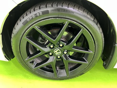 Used 2024 Honda Civic Sport image 15