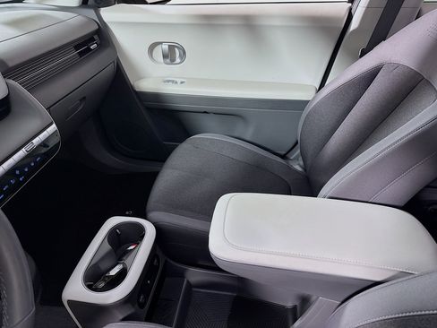 Used 2024 Hyundai Ioniq 5 SEL image 22