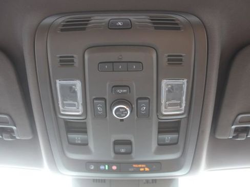 Used 2022 Cadillac Escalade Premium Luxury w/ LPO, Floor Liner Package image 33