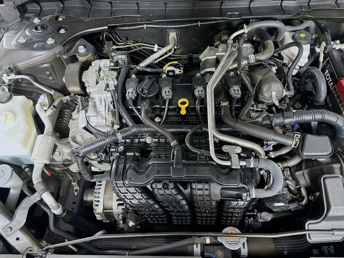 Used 2024 Nissan Altima 2.5 SV image 30