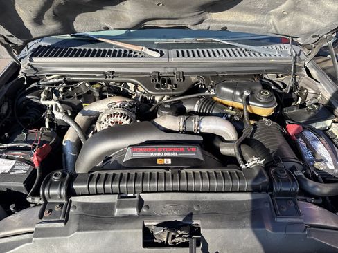 Used 2003 Ford F250 XLT image 11