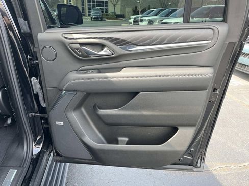 Used 2023 GMC Yukon XL Denali w/ Denali Reserve Package image 22