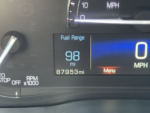 Used 2017 Cadillac XT5 Luxury w/ Driver Awareness Package image 24