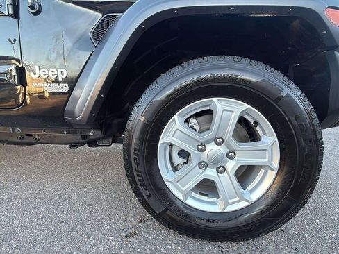 Used 2020 Jeep Wrangler Unlimited Sport S image 23