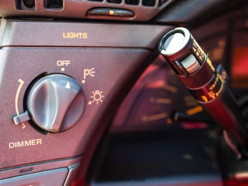 Used 1991 Chevrolet Corvette Convertible RWD image 33