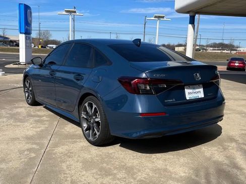 Certified 2025 Honda Civic Sport image 5