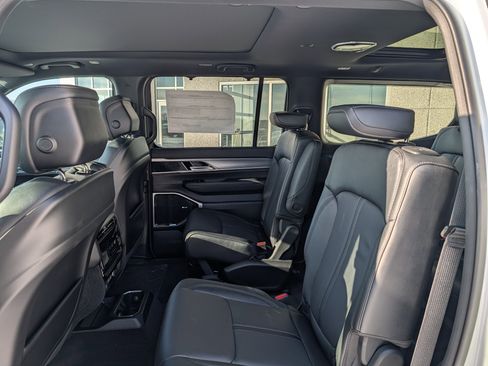 New 2026 Jeep Grand Wagoneer Limited image 6