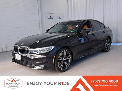 Used 2022 BMW 330i xDrive Sedan w/ Driving Assistance Package image 1
