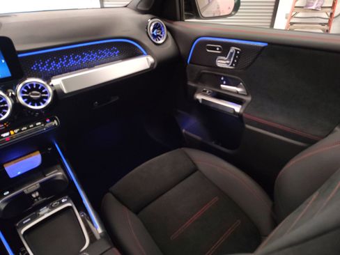 New 2026 Mercedes-Benz GLB 250 image 28